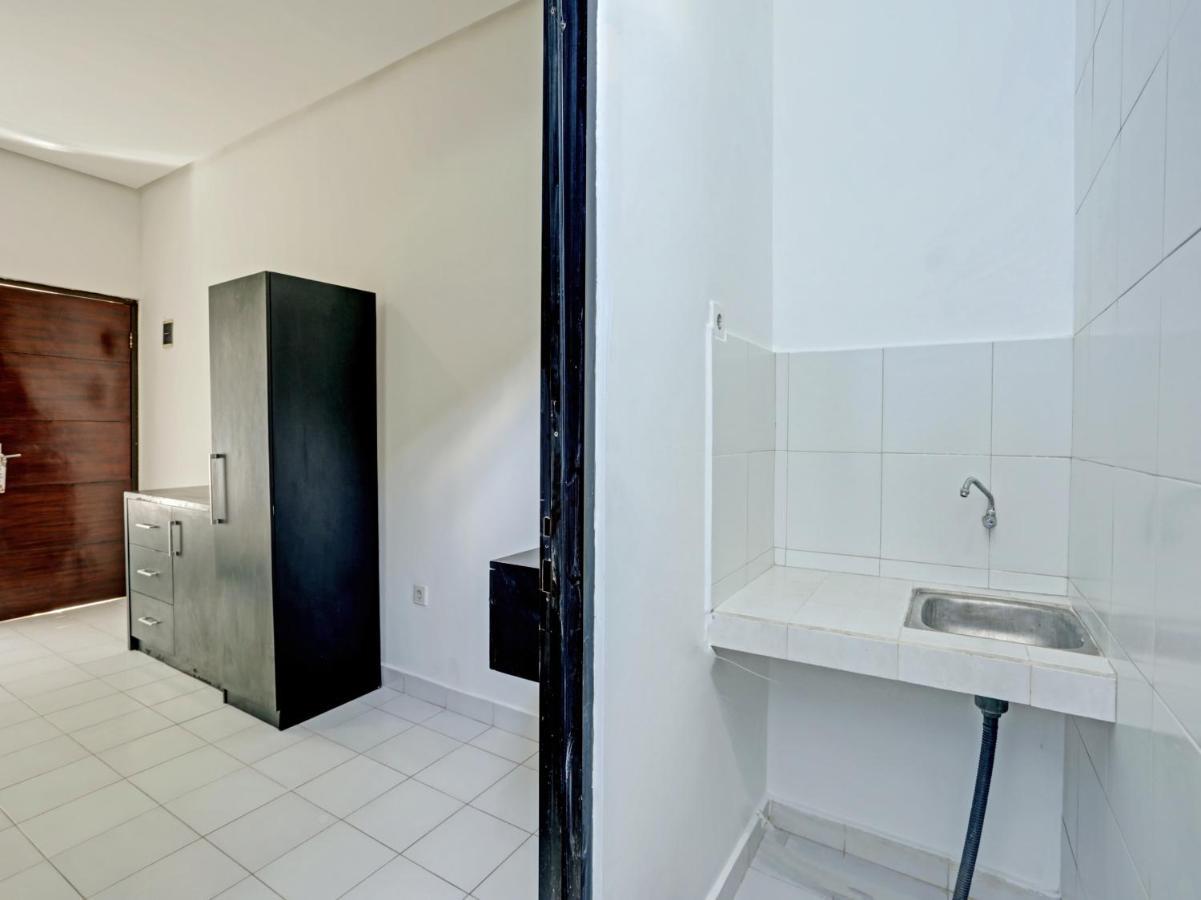 Oyo 90456 Moh Yamin Residence Balian Bagian luar foto